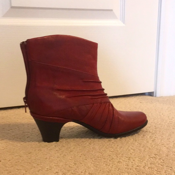 Never Worn Burgundy Red Ankle Boots Real Leather - Picture 6 of 9